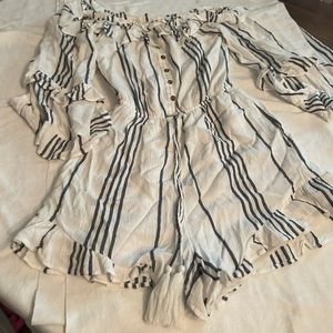 American eagle xs white blue striped flounce romper